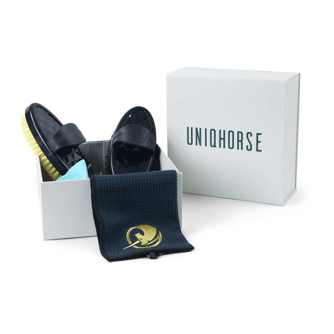 Gift Set with Grooming & Coarse Brush