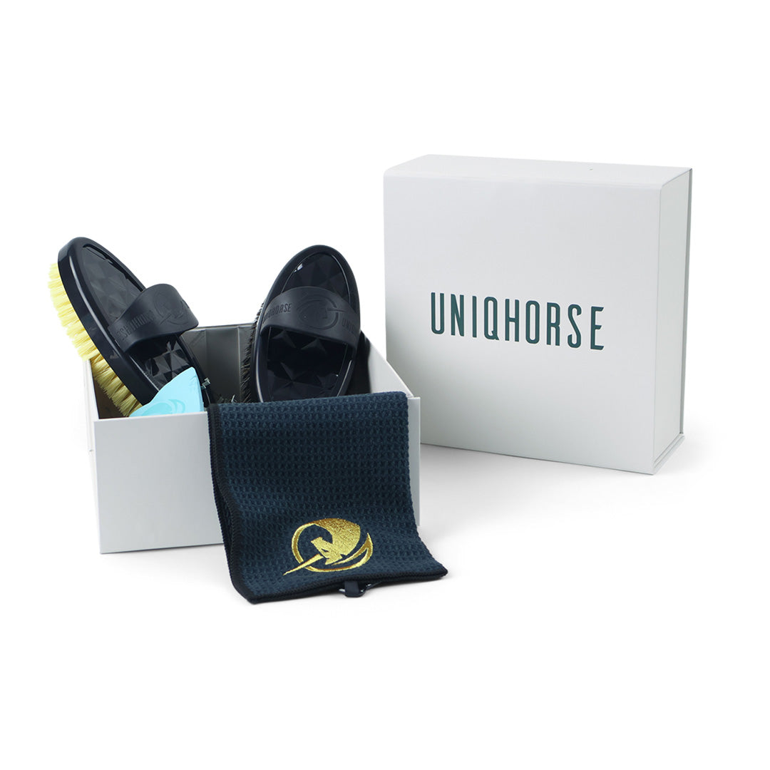 Gift Set with Grooming & Coarse Brush